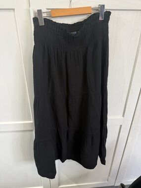 GAP Black Tiered Smocked Waist Maxi Skirt
